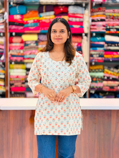 Short Kurti Lakhnavi 020801