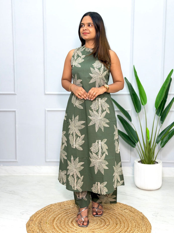 Cord Sets Haulter Neck-020401