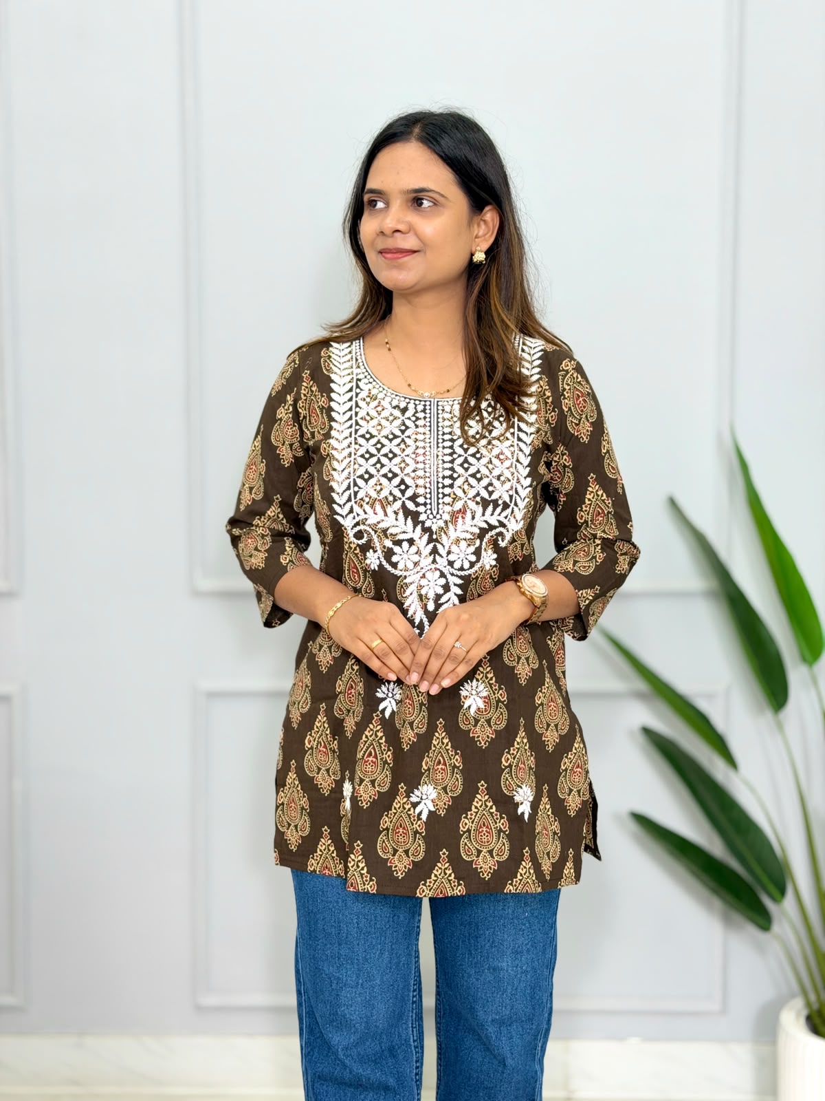 Short Kurti Lakhnavi 120702