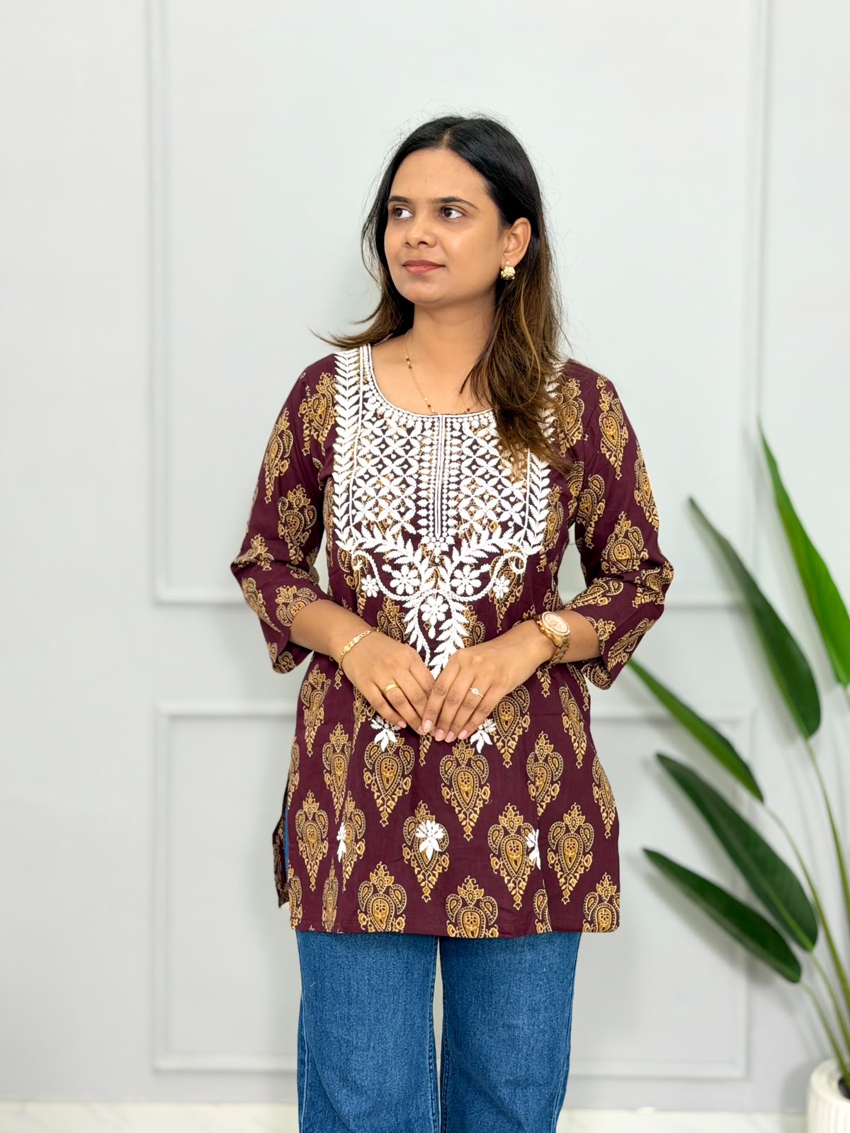 Short Kurti Lakhnavi 120704