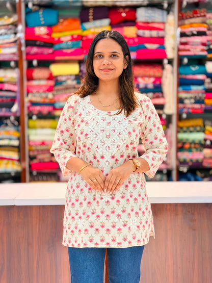 Short Kurti Lakhnavi 020806