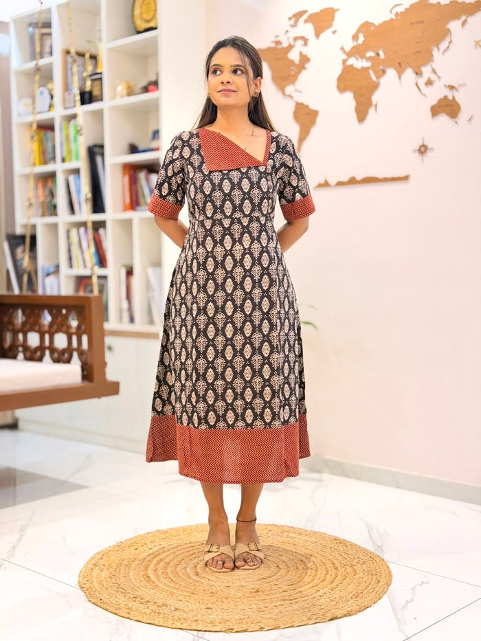 Flap Neck One Piece-04