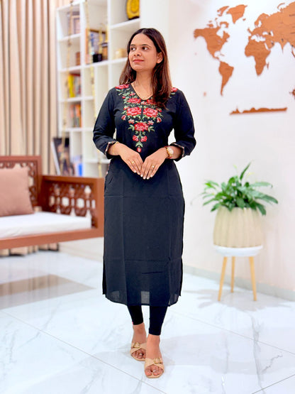 Kurti Reyon Black - Red Flower