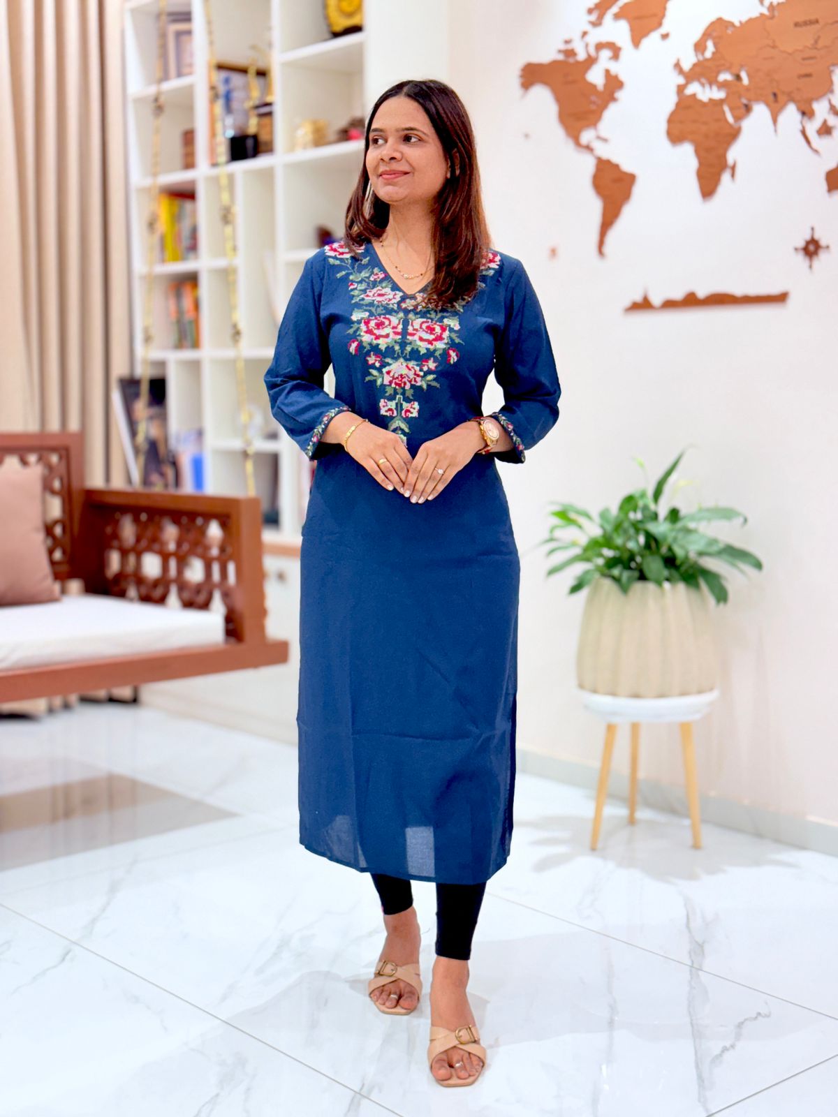 Kurti Reyon Neavy - White Flower