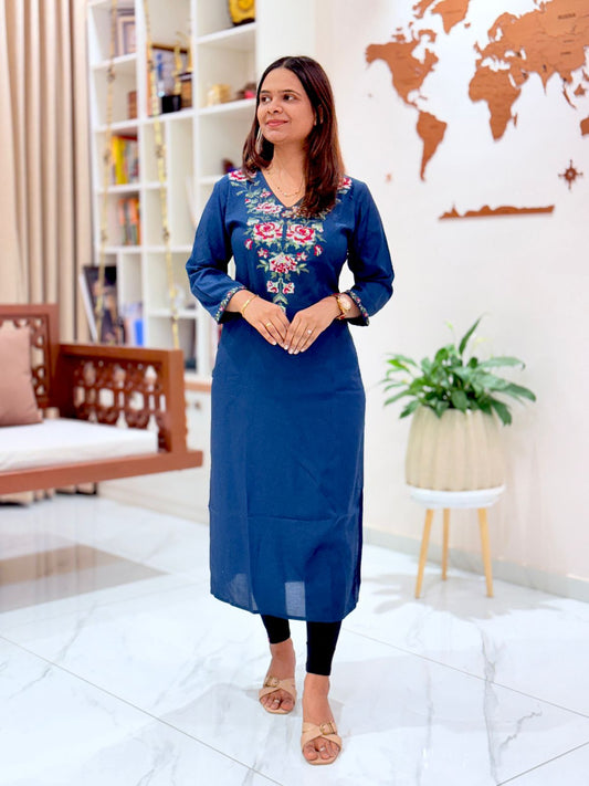 Kurti Reyon Neavy - White Flower