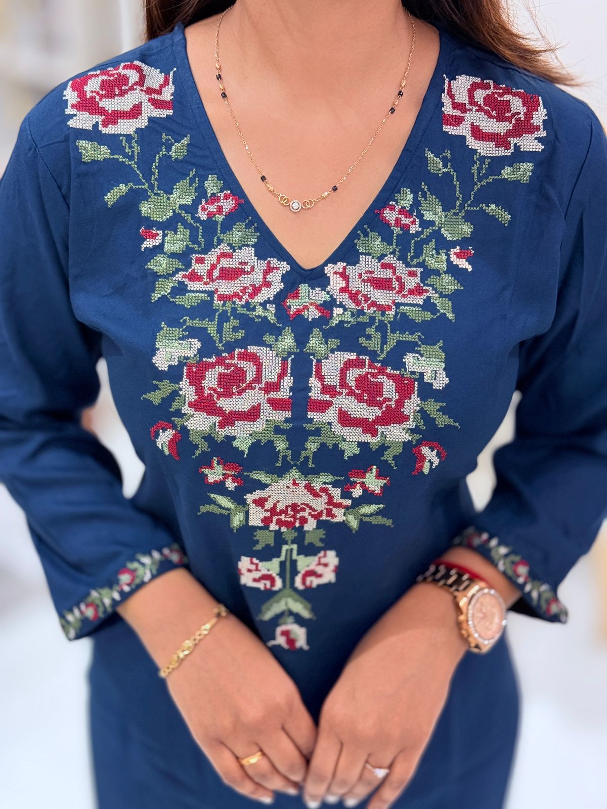 Kurti Reyon Neavy - White Flower