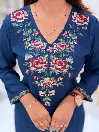 Kurti Reyon Neavy - White Flower