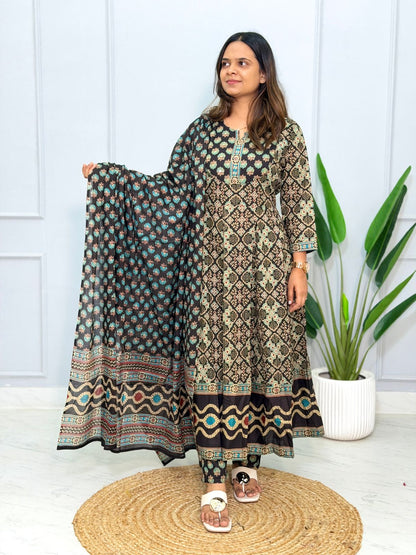 Kurti Pant Set 220505