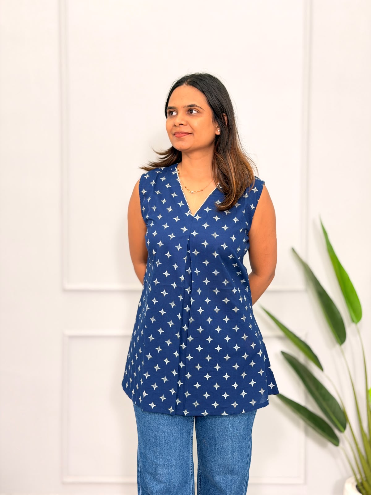 Short Kurt V neck 060806