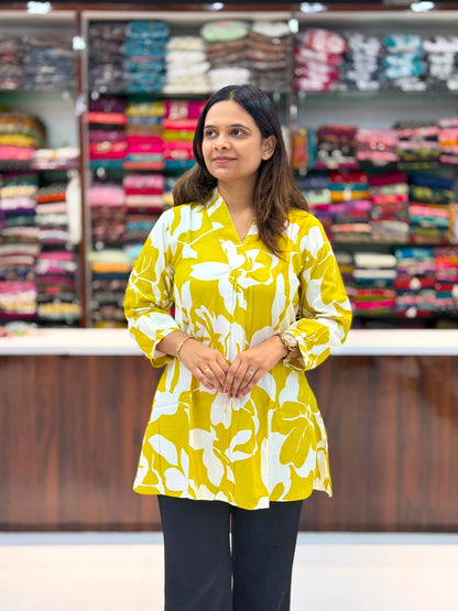Short Kurti V neck 230705