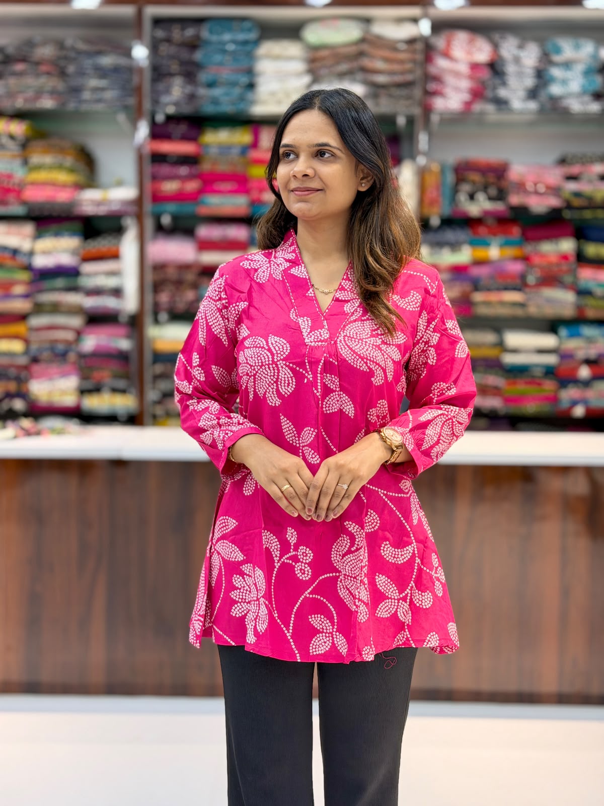 Short Kurti V neck 230703