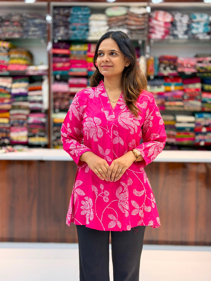Short Kurti V neck 230703
