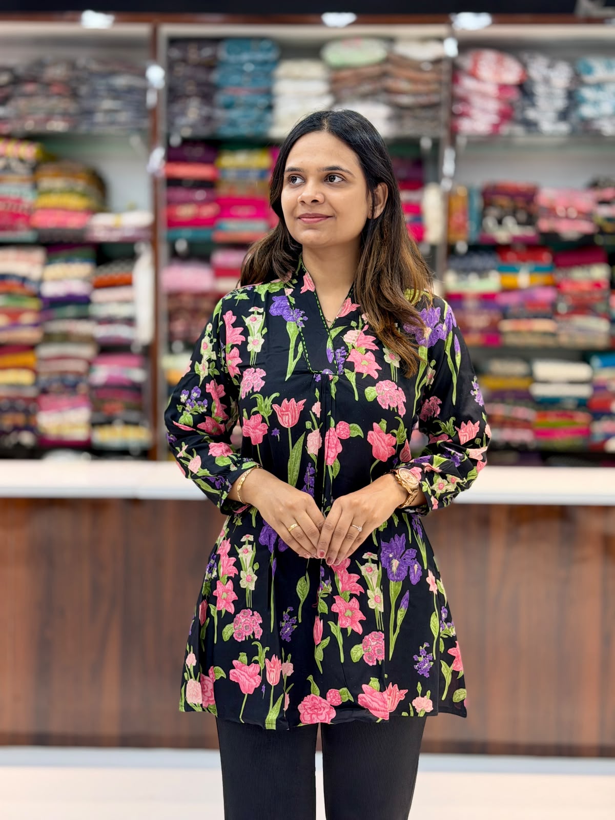 Short Kurti V neck 230701